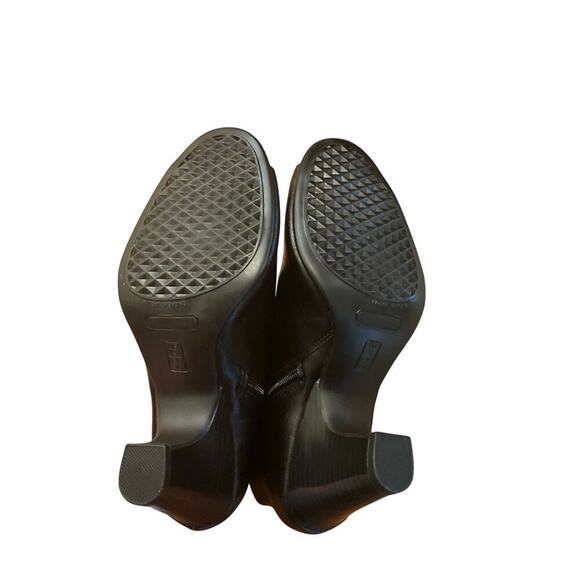 Aerosoles Peep Toe Leather Booties Ankle Boots Side Zipper Black Womens Size 9M - Picture 5 of 5